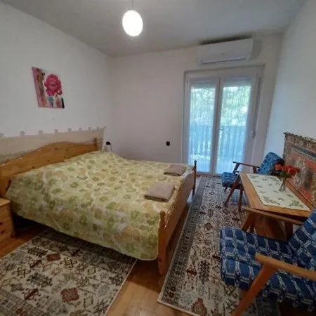 Arnyas Apartman Apartman
