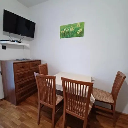 Arnyas Apartman *