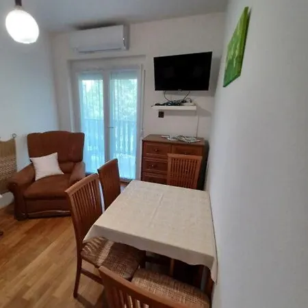 Arnyas Apartman Balatonalmádi